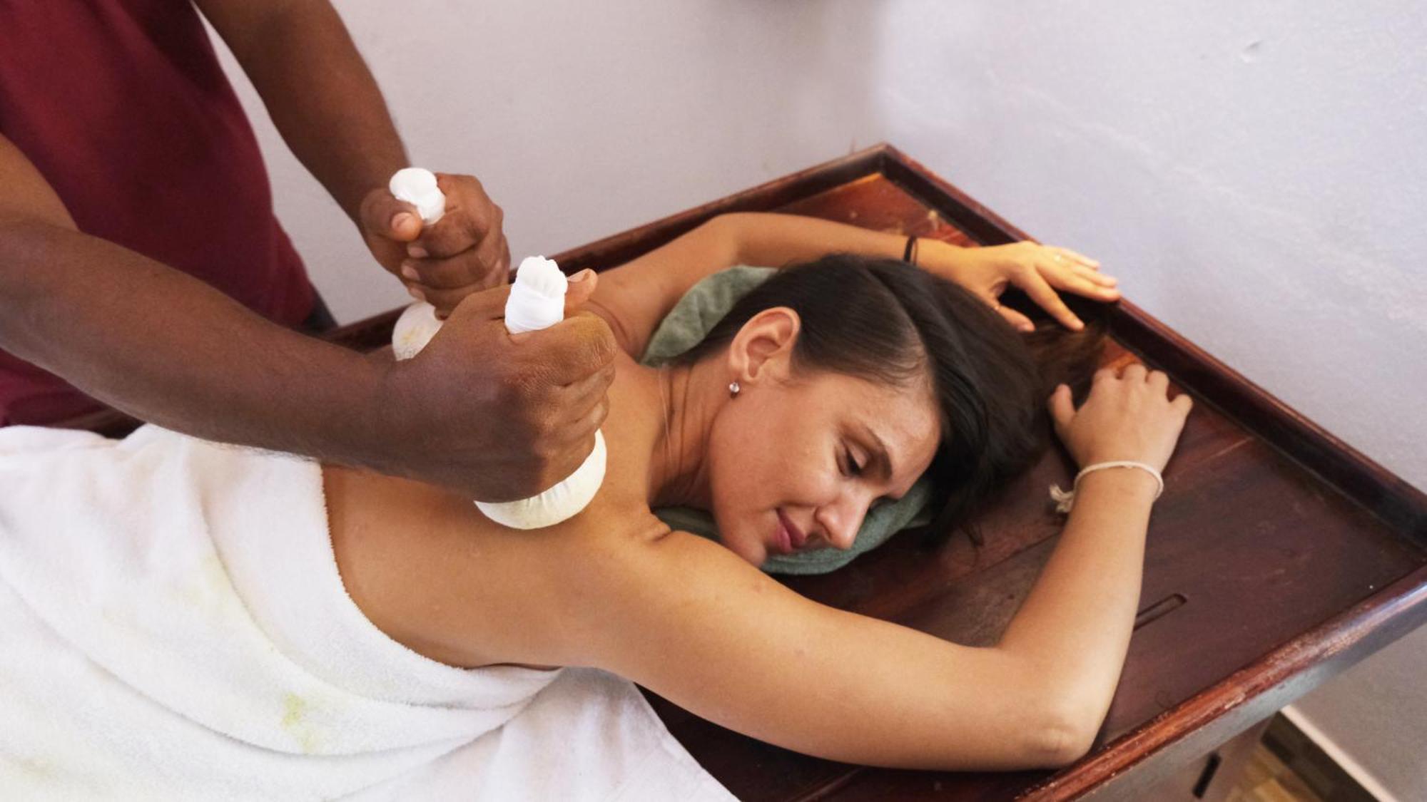 Chandra Villa Ayurveda Resort ベントータ エクステリア 写真