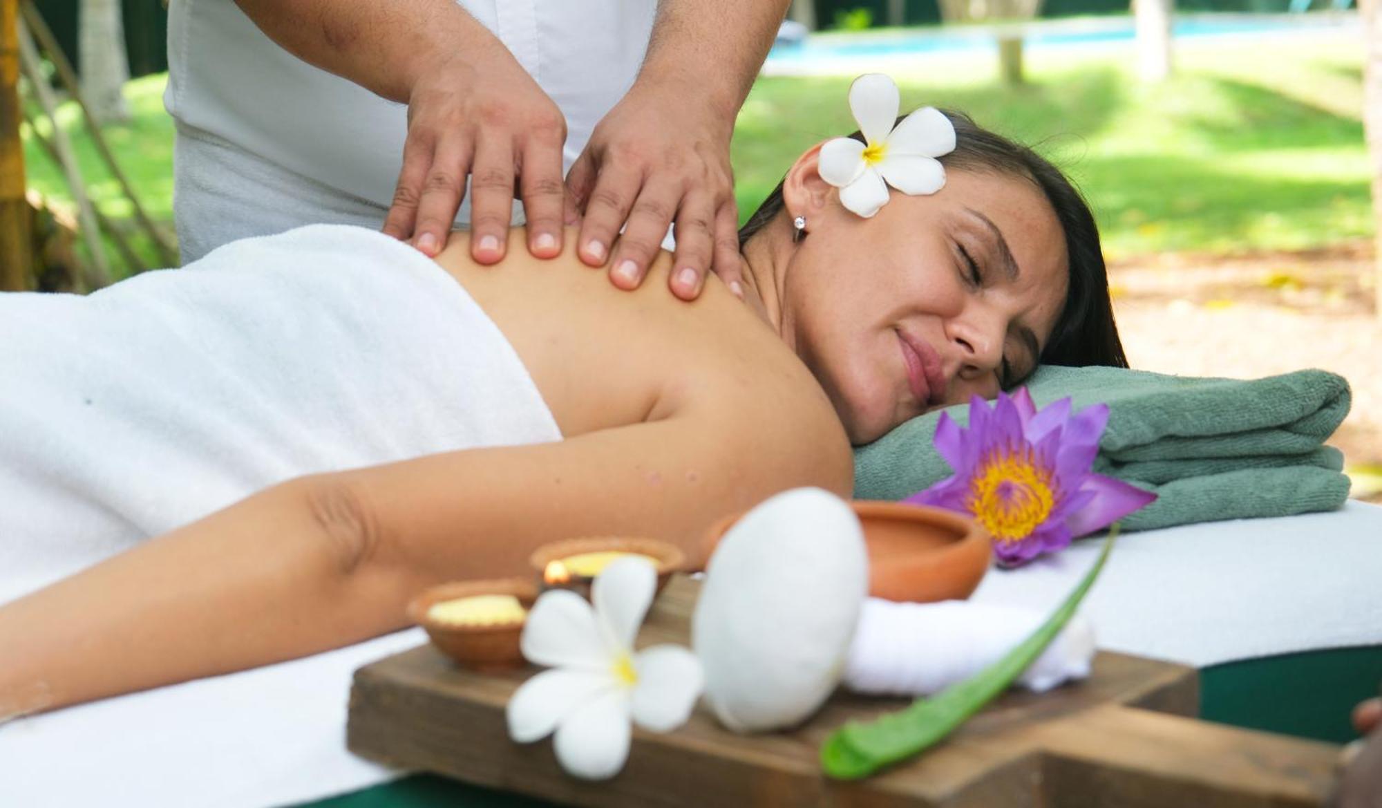 Chandra Villa Ayurveda Resort ベントータ エクステリア 写真