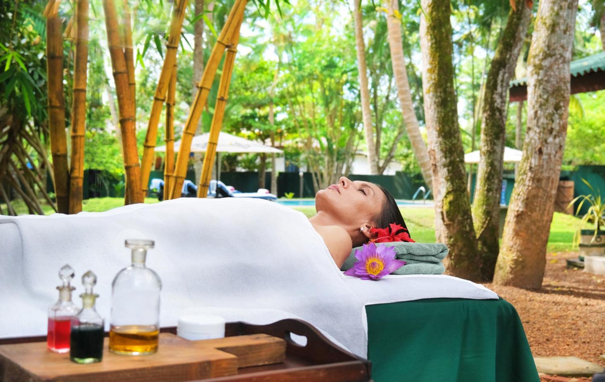 Chandra Villa Ayurveda Resort ベントータ エクステリア 写真