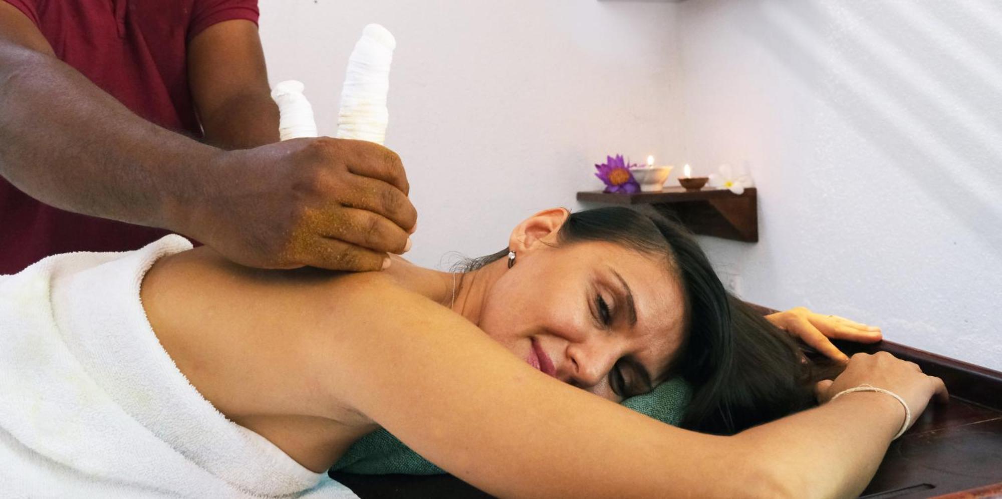 Chandra Villa Ayurveda Resort ベントータ エクステリア 写真