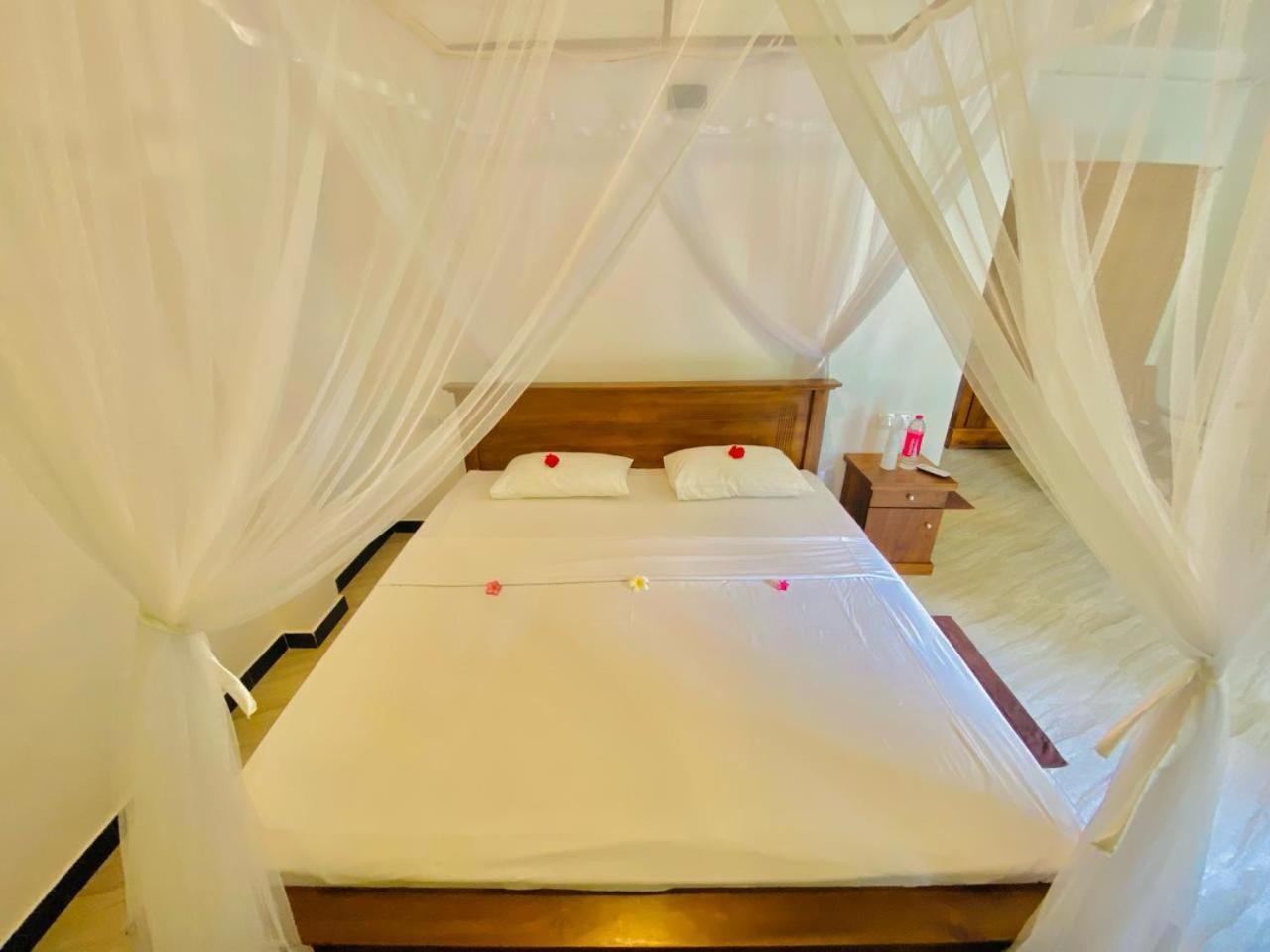 Chandra Villa Ayurveda Resort ベントータ エクステリア 写真